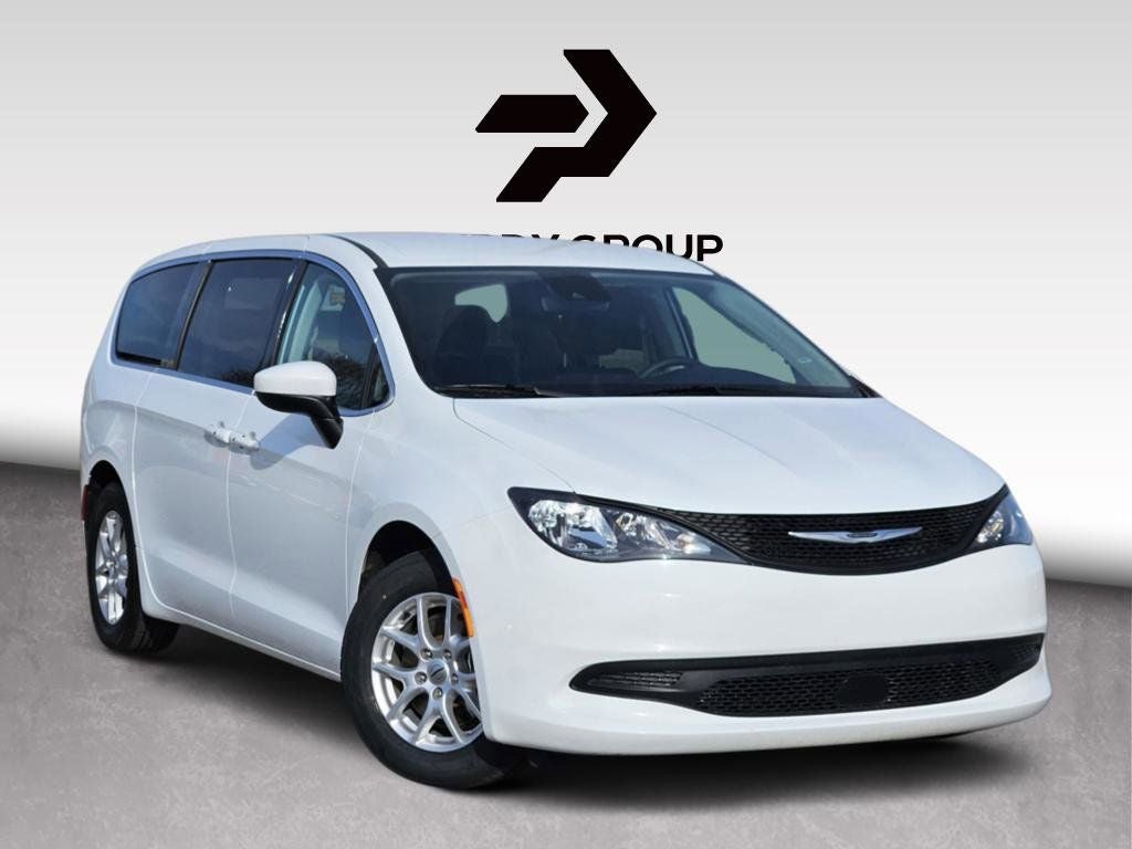 2023 Chrysler Voyager LX