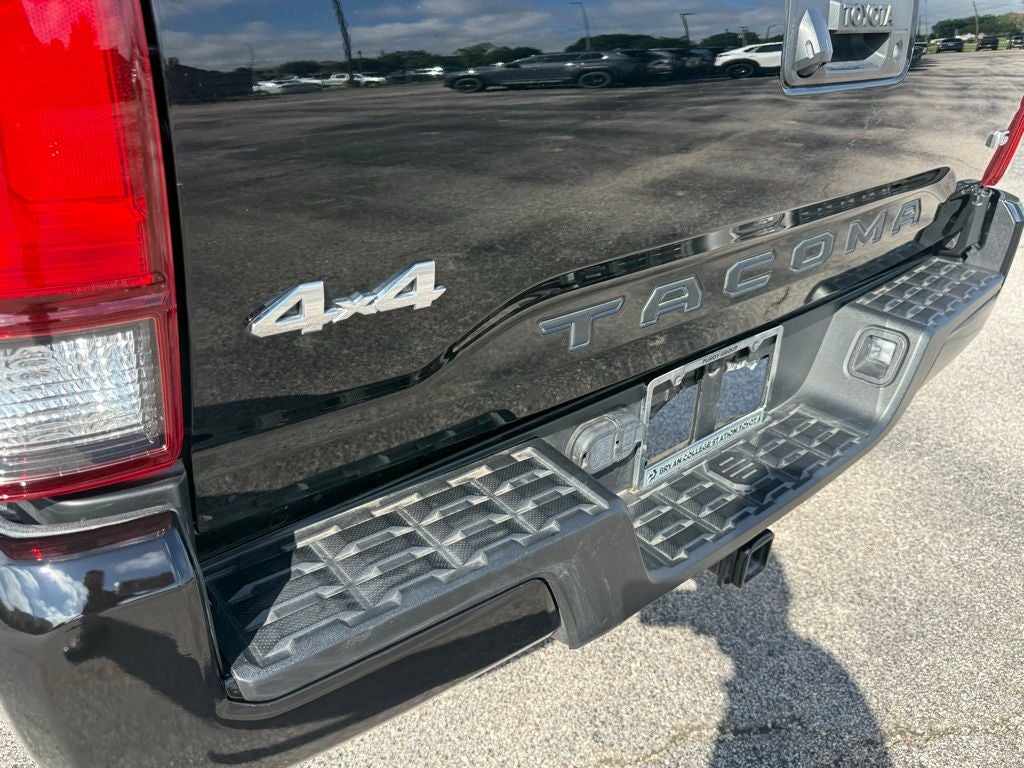 2023 Toyota Tacoma SR V6