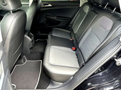 2026 Volkswagen Taos 1.5T SE Black