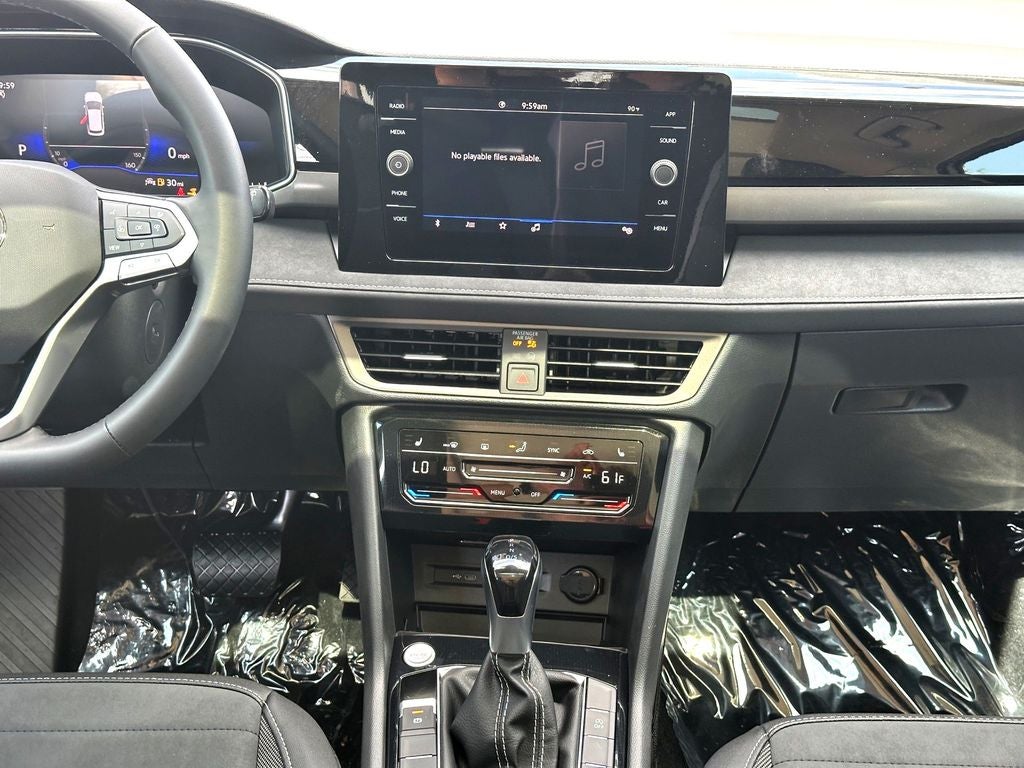 2026 Volkswagen Taos 1.5T SE Black