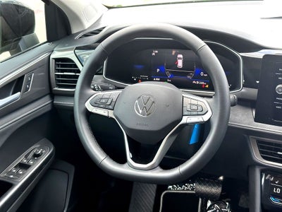 2026 Volkswagen Taos 1.5T SE Black