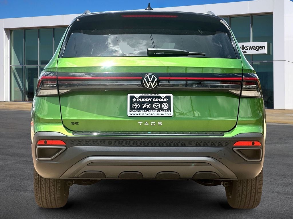 2026 Volkswagen Taos 1.5T SE Black
