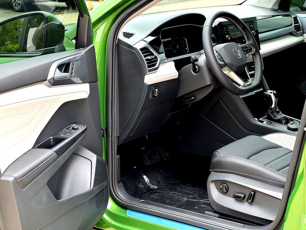 2026 Volkswagen Taos 1.5T SEL