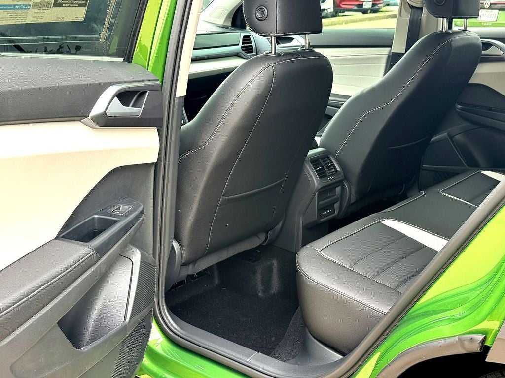2026 Volkswagen Taos 1.5T SEL