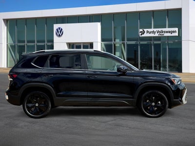 2025 Volkswagen Taos 1.5T SE