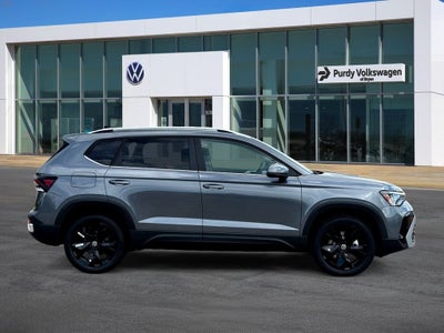 2025 Volkswagen Taos 1.5T SE