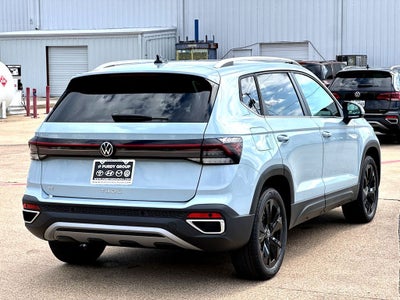2025 Volkswagen Taos 1.5T SE