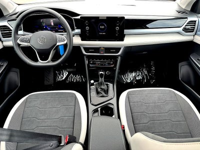 2027 Volkswagen Taos 1.5T SE