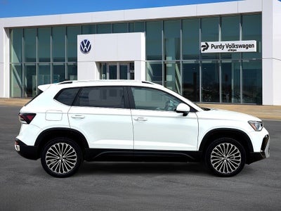 2027 Volkswagen Taos 1.5T SE