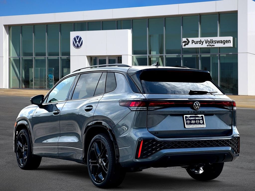 2026 Volkswagen Tiguan 2.0T SE R-Line Black