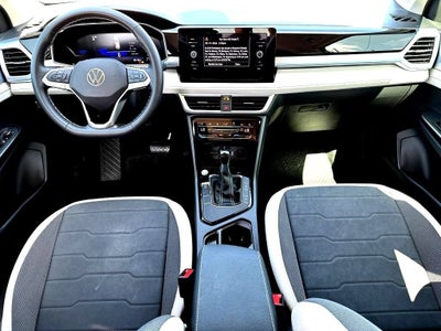 2026 Volkswagen Taos SE