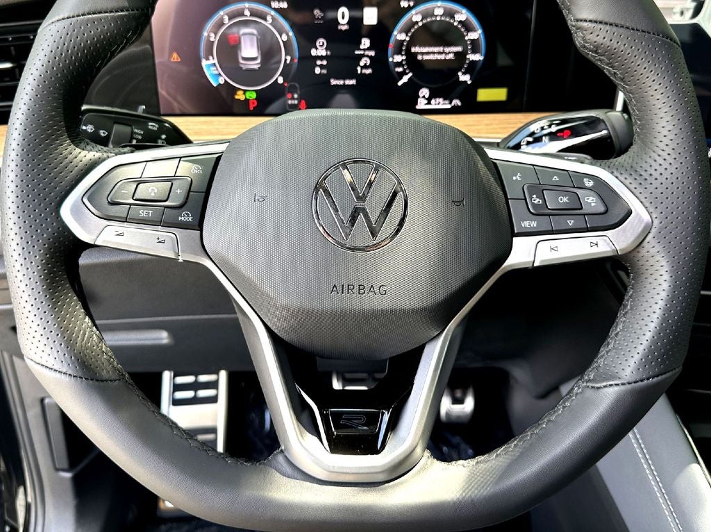 2026 Volkswagen Tiguan 2.0T SEL R-Line