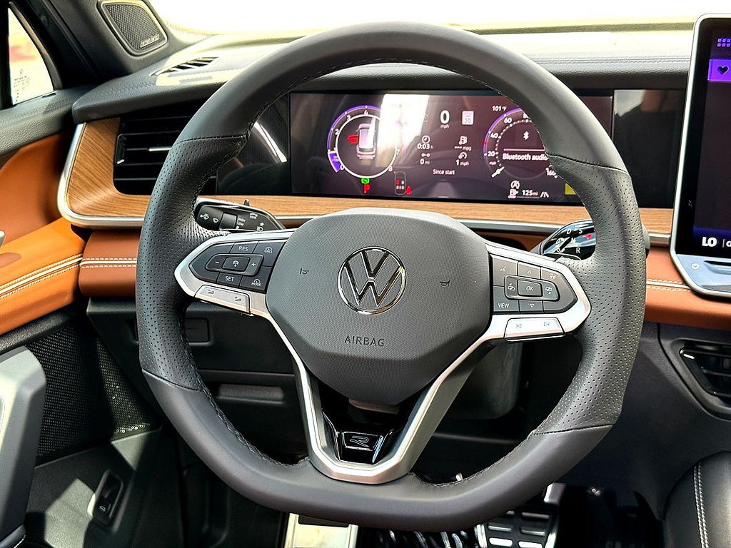 2026 Volkswagen Tiguan 2.0T SEL R-Line Turbo