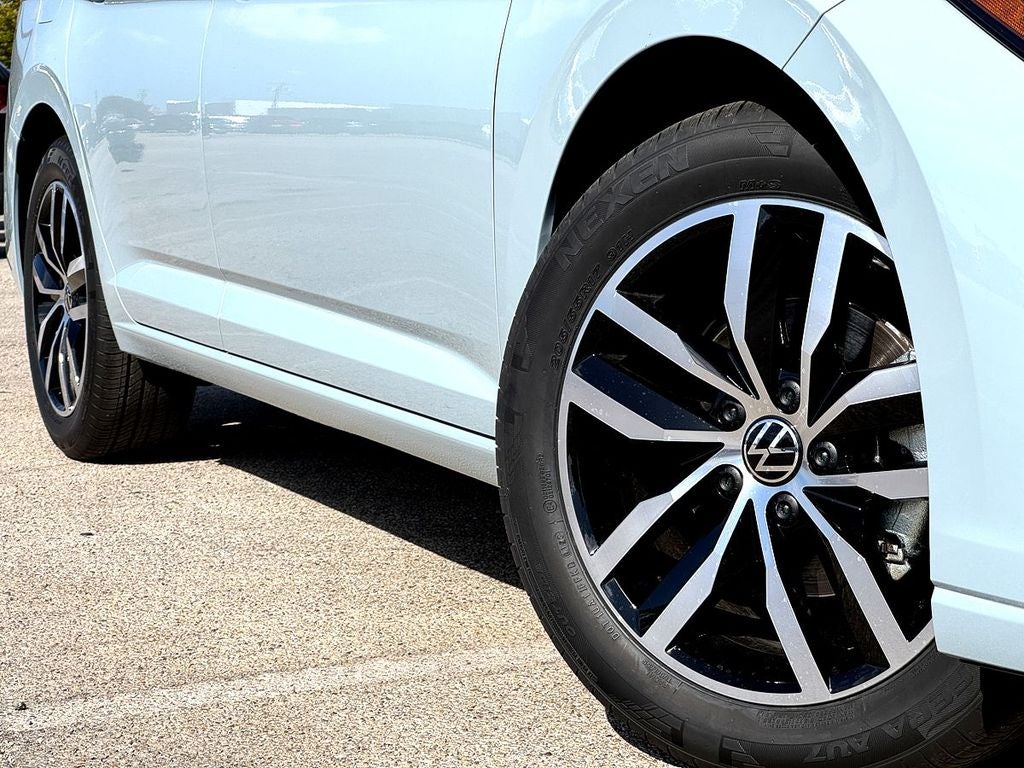 2025 Volkswagen Jetta 1.5T SE