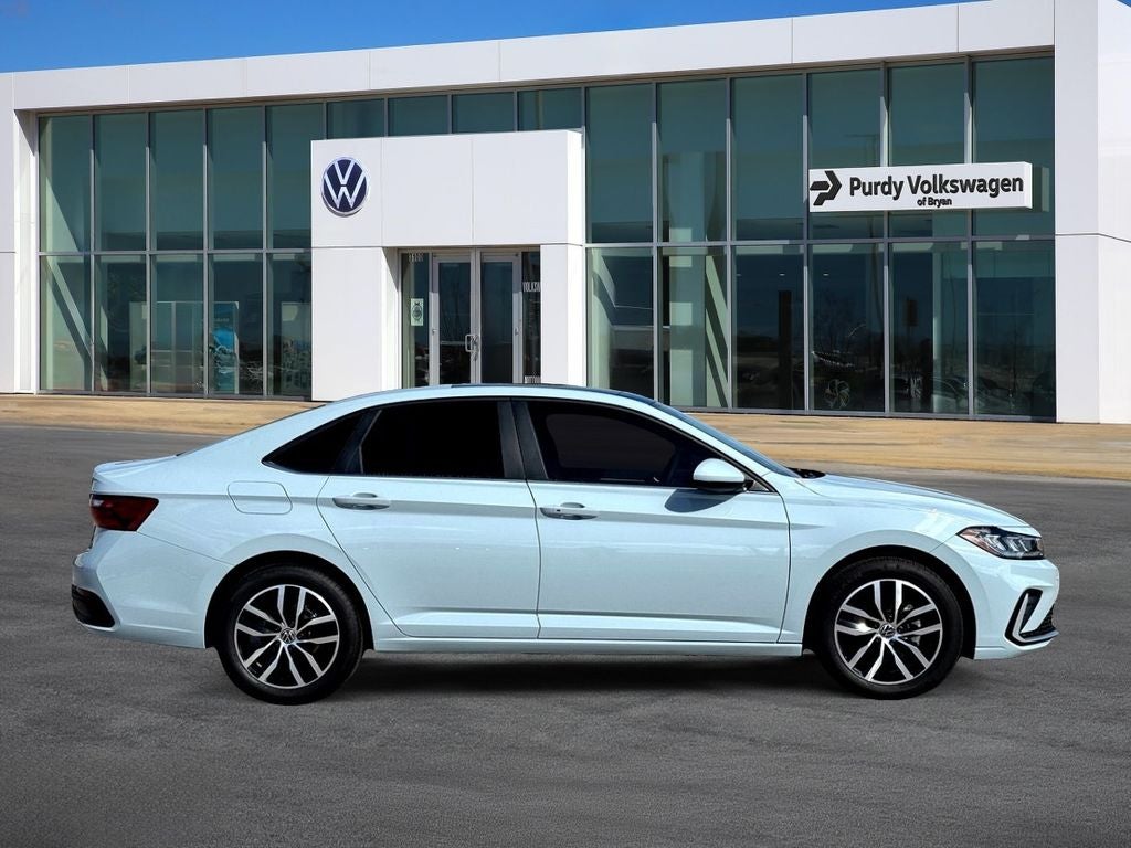 2025 Volkswagen Jetta 1.5T SE