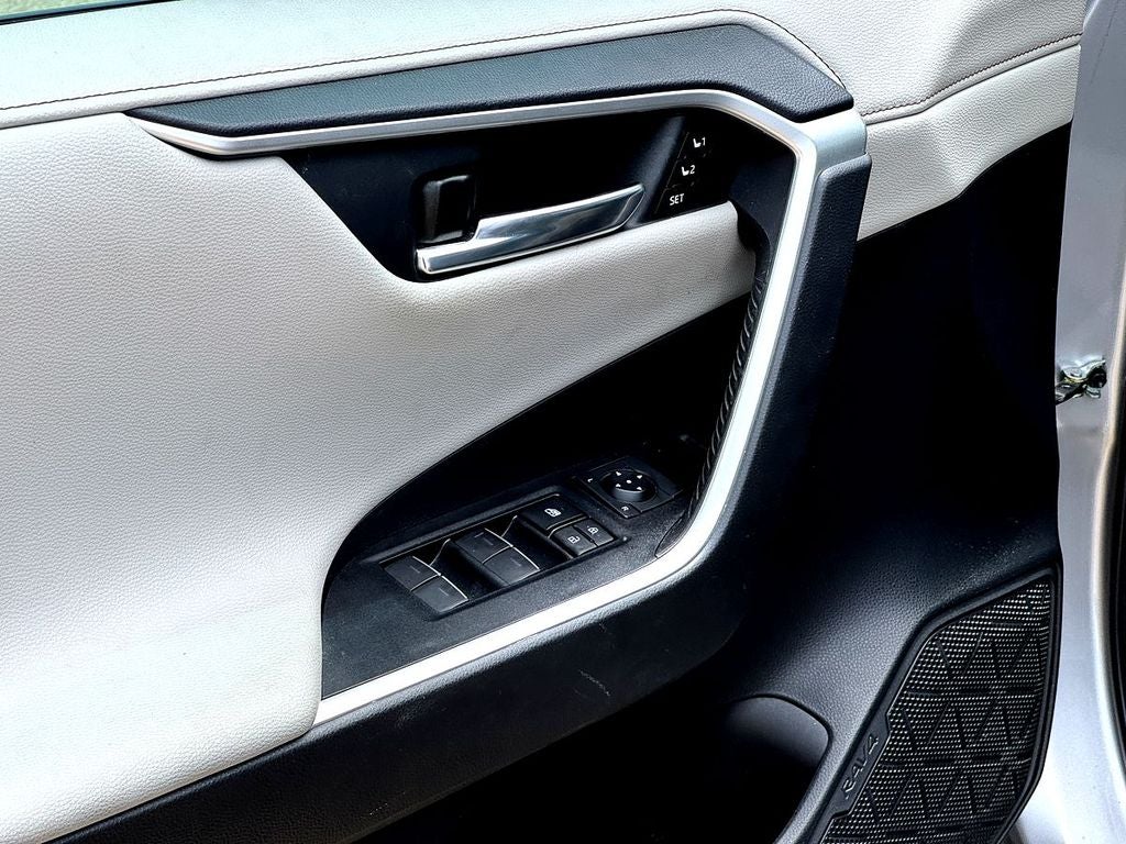 2022 Toyota RAV4 Hybrid Limited