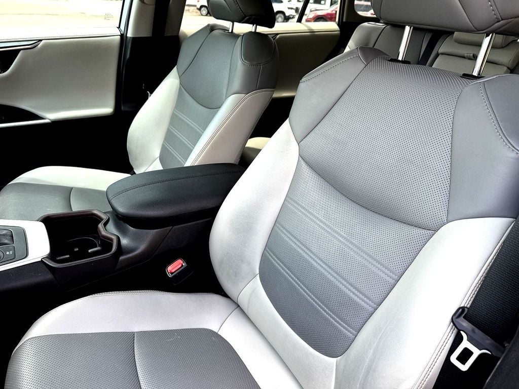 2022 Toyota RAV4 Hybrid Limited