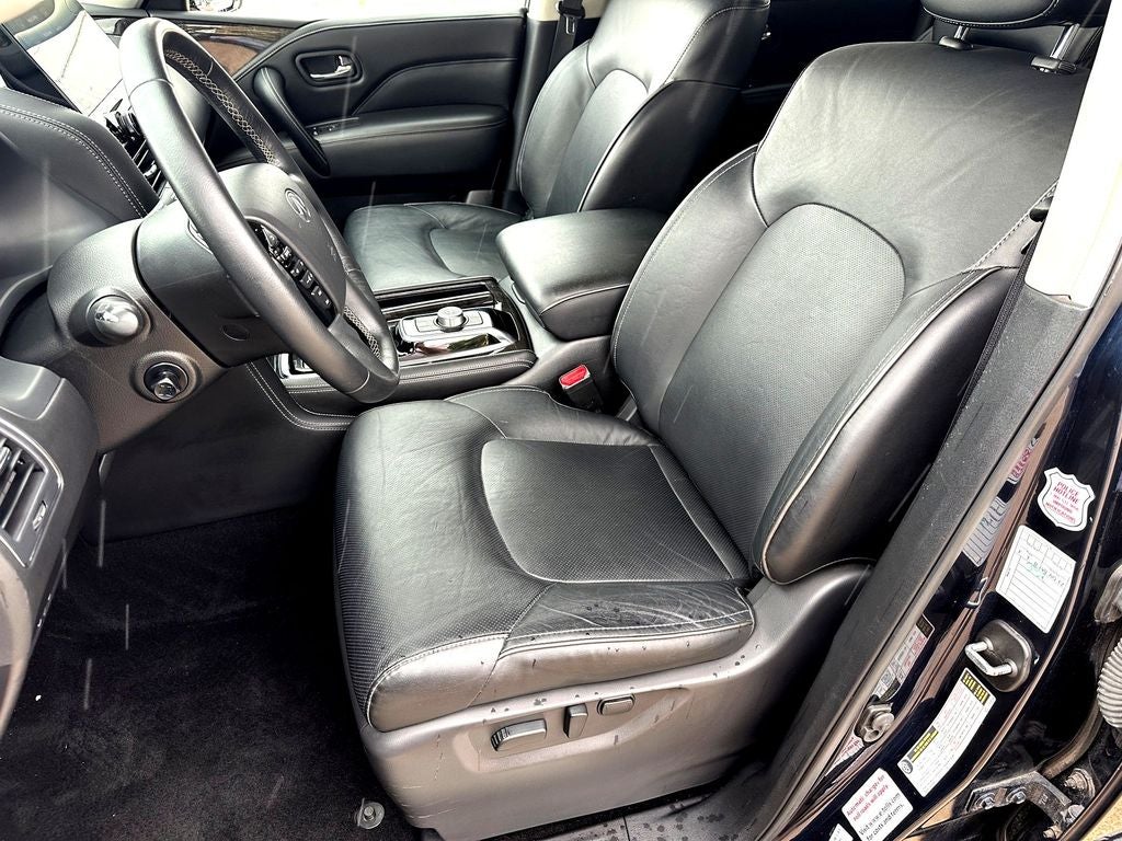 2024 INFINITI QX80 LUXE