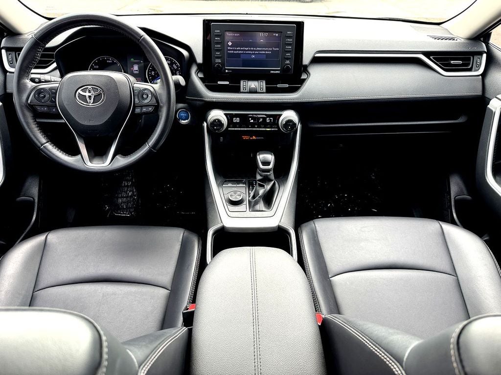 2022 Toyota RAV4 Hybrid XLE