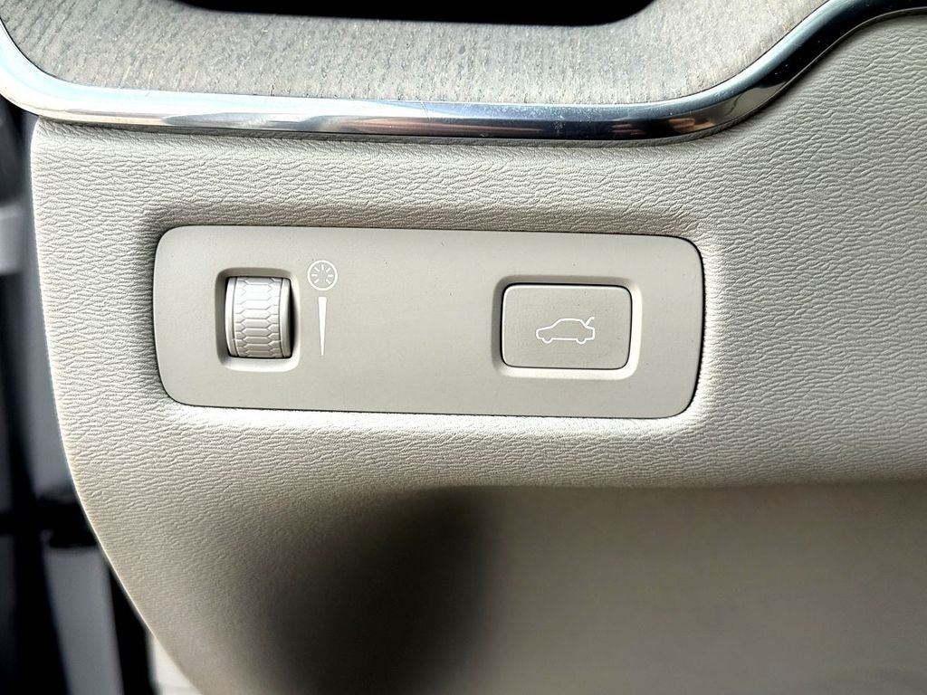 2021 Volvo XC60 T5 Inscription